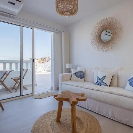 Sea Views Private Terrace 2br House Near The Holiday home