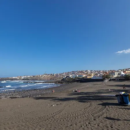 Sea Views Private Terrace 2br House Near The Casa vacanze *